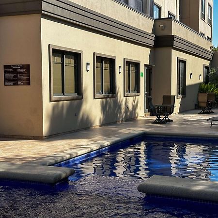 Best Western Premier Monterrey Aeropuerto Apodaca Exterior photo The pool at the hotel
