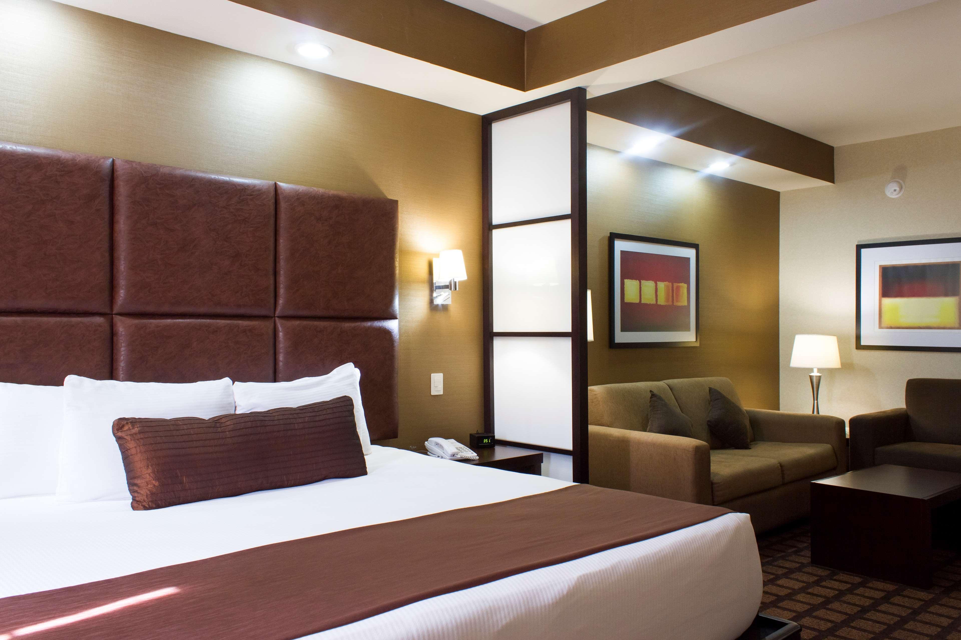 Best Western Premier Monterrey Aeropuerto Apodaca Exterior photo